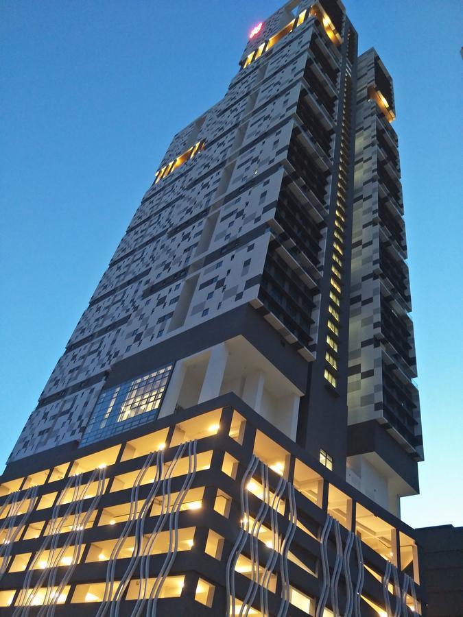 Sky88 Super High Class Condo@10M Spore Johor Bahru Exteriér fotografie